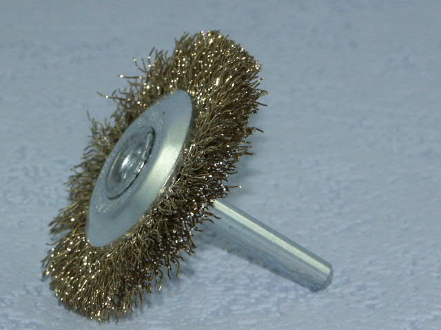 270_0 Rundbürste zylindrisch, Stahldraht vermessingt