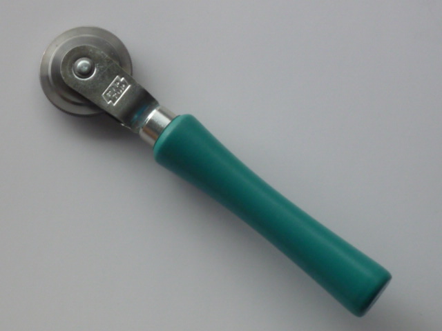 Anroller-TT-4mm-1 Tip Top Anroller kugelgelagert, geriffelt 4 mm